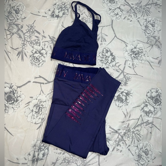 XFenty - Picture 2 of 4